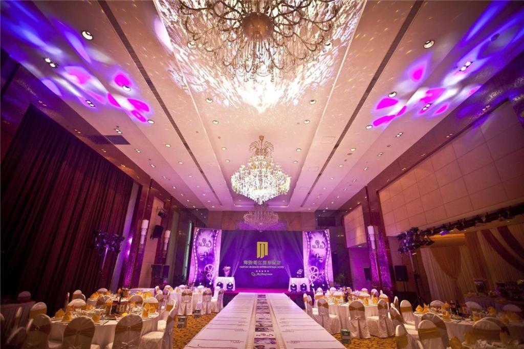 Shenyang Haiyun Jinjiang International Hotel Exterior photo